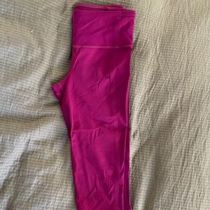 Lululemon pink cropped legging size 6